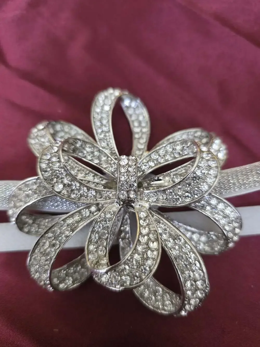 Tieks Silver Tone Clear Rhinestone Bow Flower on band